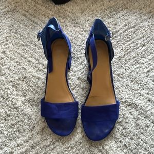 Mari A.Mattie mini block heels sz 9